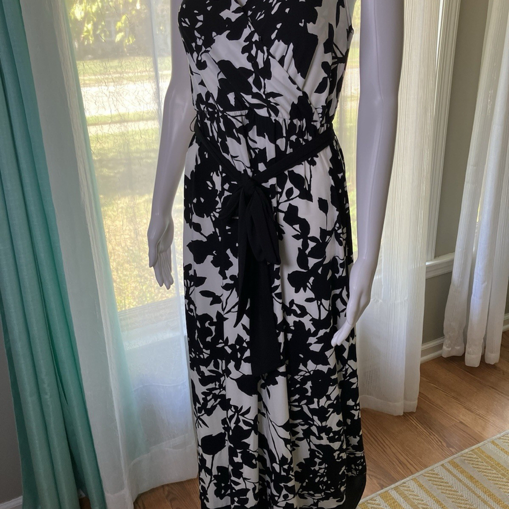 New York Company Maxi Dress Size Medium Black And White